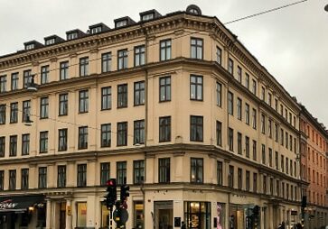 Fönsterbyte för bostadsrättsförening i Stockholm.